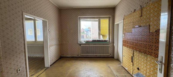 5-salle Garage à Neunkirchen, Austria No. 148657 24