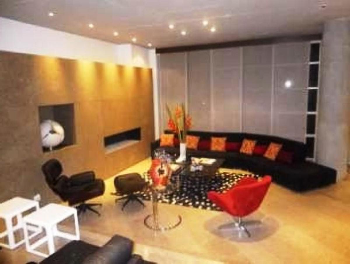 Casa de 3 dormitorios en Bogotá, Colombia No. 11326