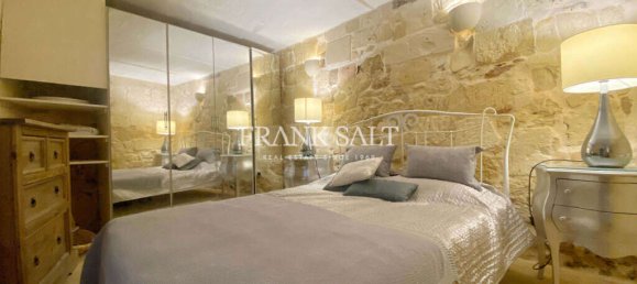 2 bedrooms House in Birgu, Malta No. 6692 9