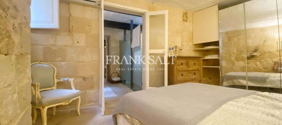 2 bedrooms House in Birgu, Malta No. 6692 10