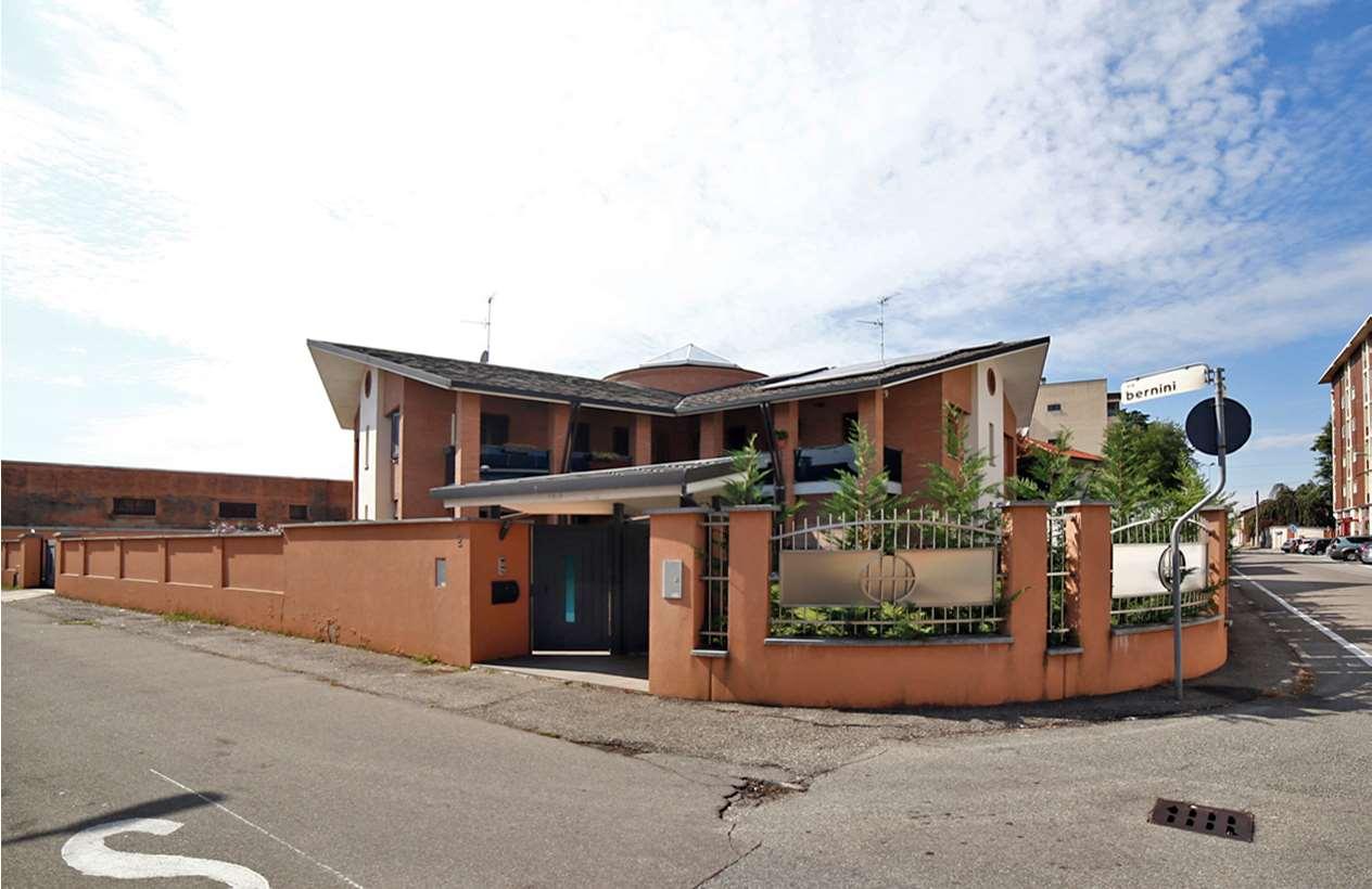 5-salle Villa à Busto Garolfo, Italy No. 72451