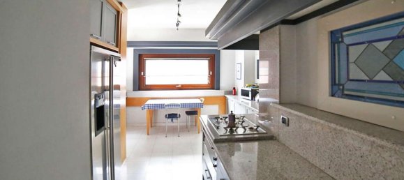 5-salle Villa à Busto Garolfo, Italy No. 72451 9