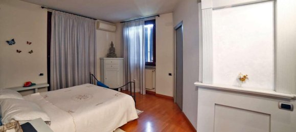 5-salle Villa à Busto Garolfo, Italy No. 72451 17