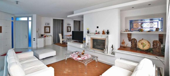 5-salle Villa à Busto Garolfo, Italy No. 72451 6