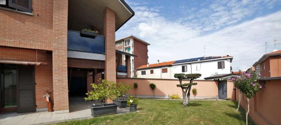 5-salle Villa à Busto Garolfo, Italy No. 72451 42