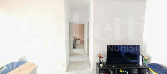 2-Zimmer Wohnung in Trani, Italy, Nr. 155387 12