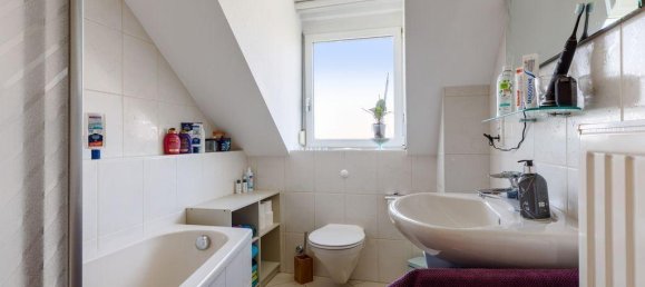 Edificio de 4 dormitorios en Hof, Germany No. 209283 20