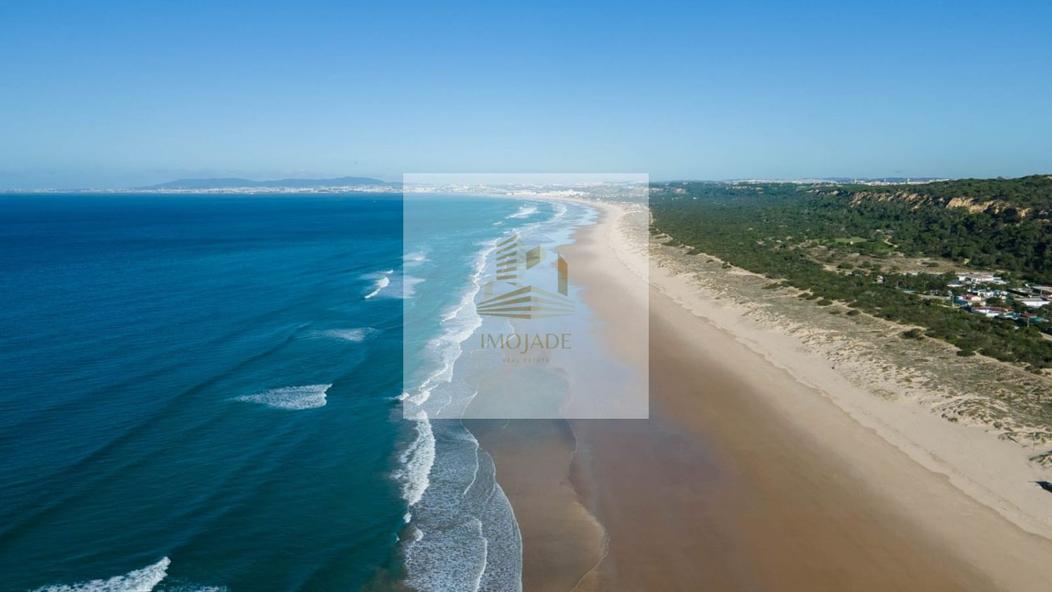 4 bedrooms House in Almada, Portugal No. 228920