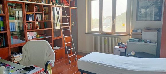 Apartamento de 3 dormitorios en Mortara, Italy No. 360895 26