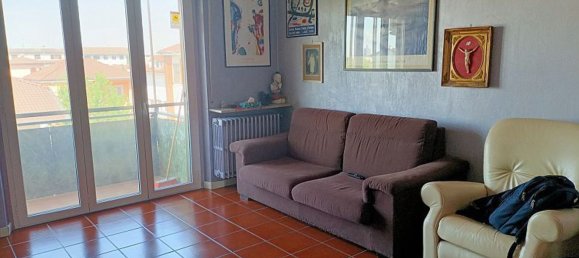 Apartamento de 3 dormitorios en Mortara, Italy No. 360895 2