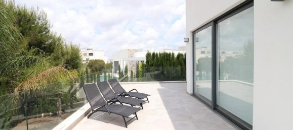 3 bedrooms House in Dehesa De Campoamor, Spain No. 183648 2