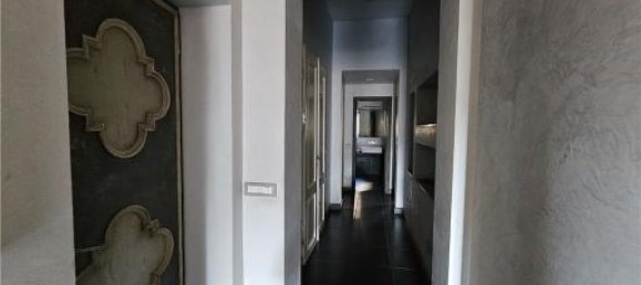 5 rooms Apartment in Empoli, Italy No. 28847 9