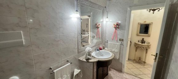 Apartamento de 4 divisões em Palermo, Italy N.º 230802 22