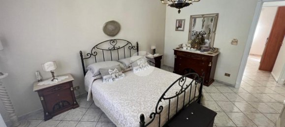 Apartamento de 4 divisões em Palermo, Italy N.º 230802 12