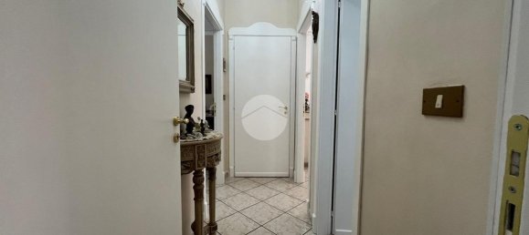 Apartamento de 4 divisões em Palermo, Italy N.º 230802 24