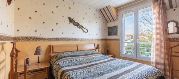 4 bedrooms House in Bondy, France No. 354672 8