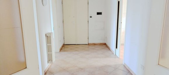 5 bedrooms Apartment in Florence, Italy No. 318123 13