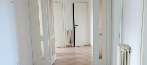 5 bedrooms Apartment in Florence, Italy No. 318123 10