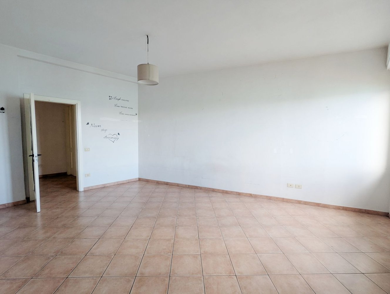 5 bedrooms Apartment in Florence, Italy No. 318123