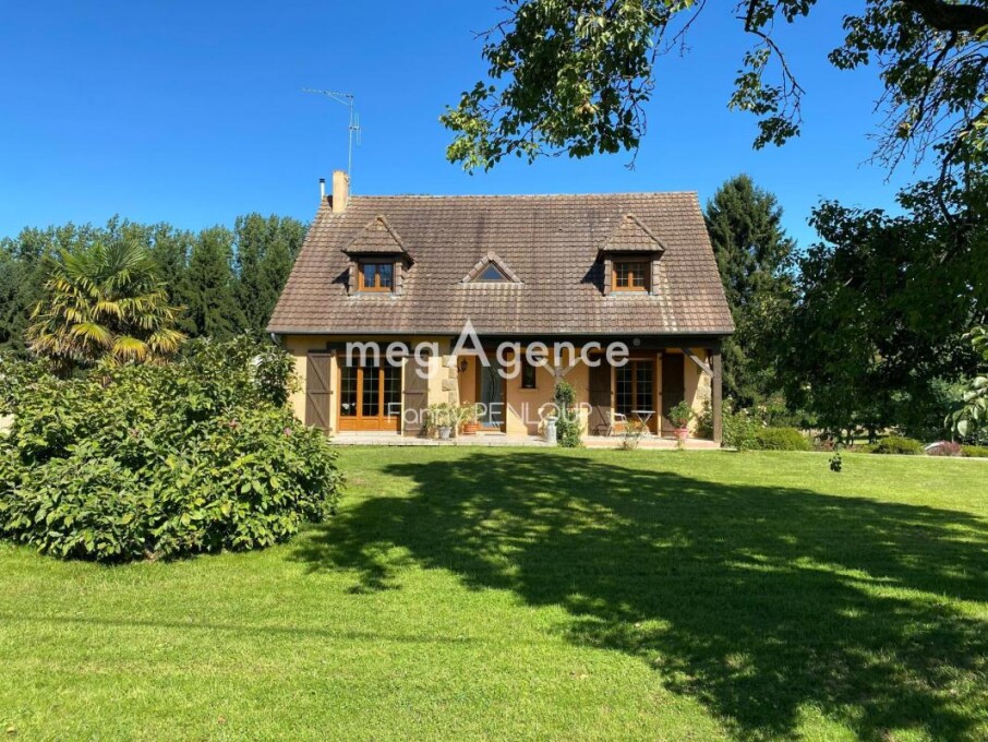 Casa de 3 dormitorios en Manche, France No. 318777