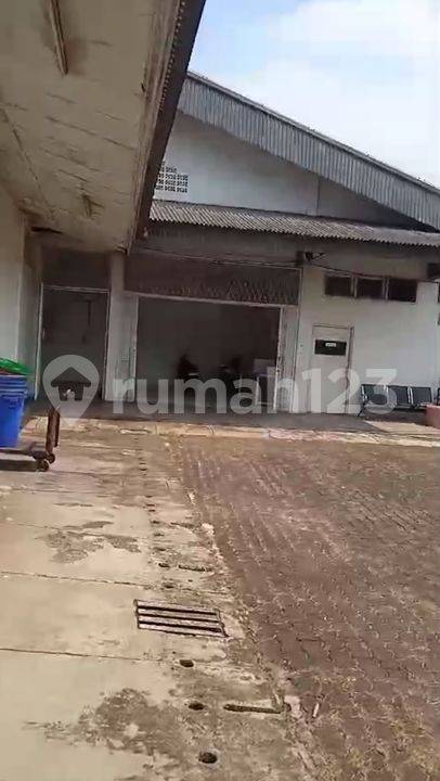 Almacén en Tangerang, Indonesia 3822 m² No. 1872