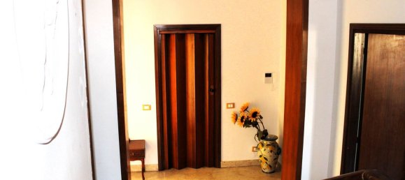 Casa de 5 habitaciónes en Prarolo, Italy No. 161948 10