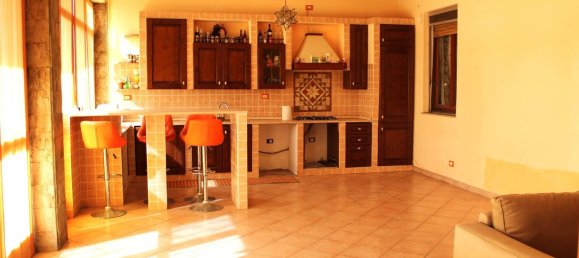 Casa de 5 habitaciónes en Prarolo, Italy No. 161948 2