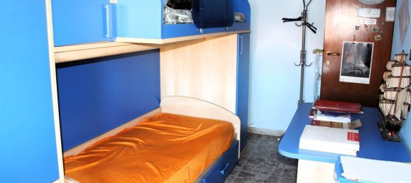 Casa de 5 habitaciónes en Prarolo, Italy No. 161948 7