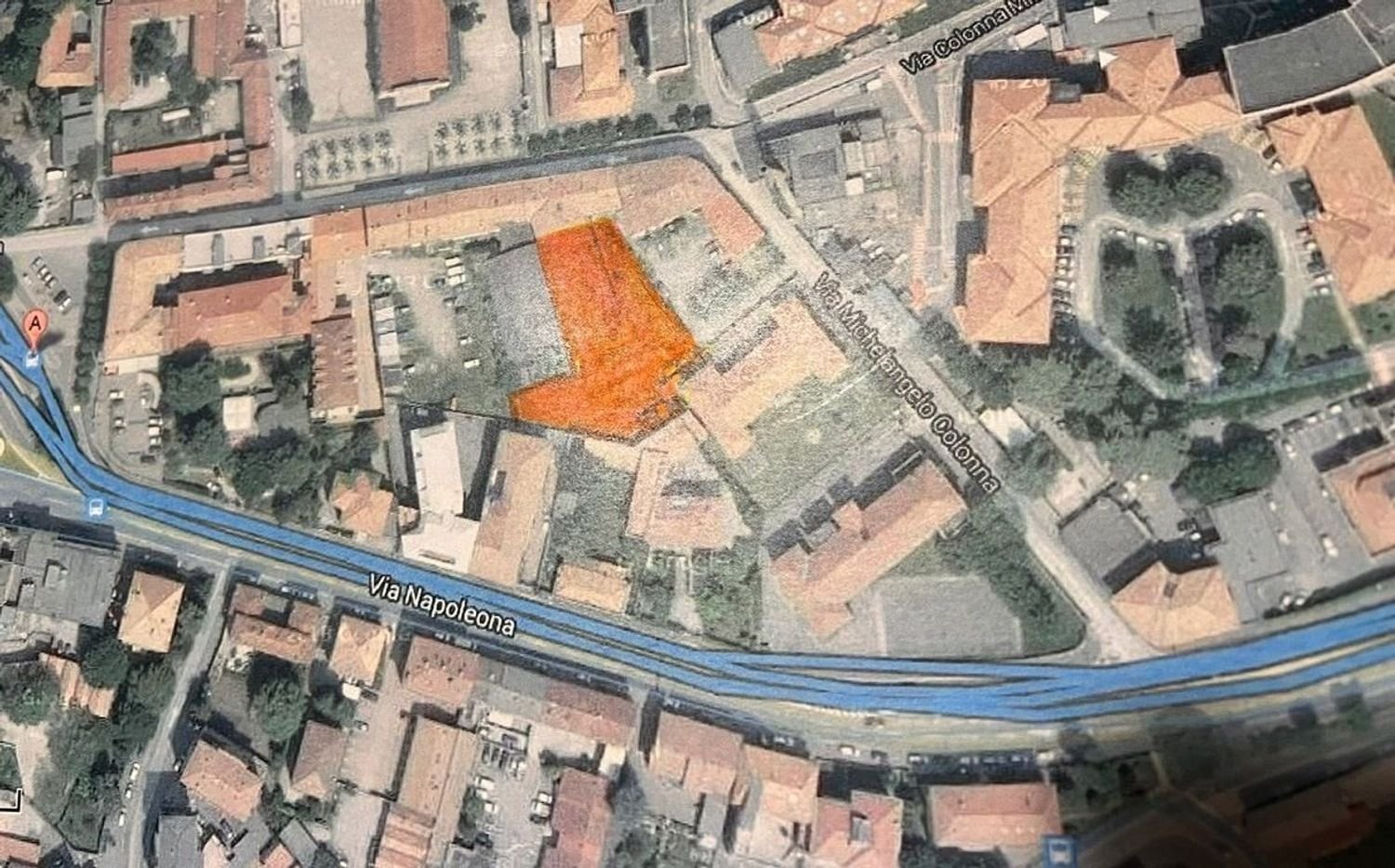 Lagerhaus in Como, Italy 1400m², Nr. 9996