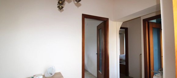 Apartamento de 6 divisões em Ferrere, Italy N.º 90058 20