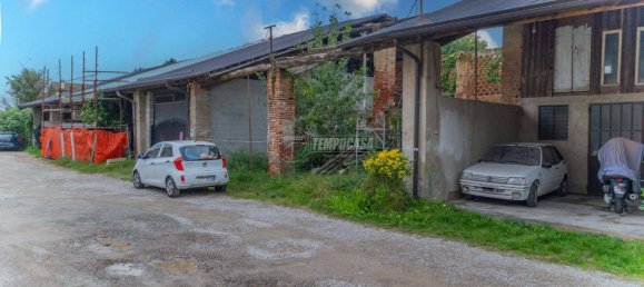 2 bedrooms House in Corbetta, Italy No. 142588 8