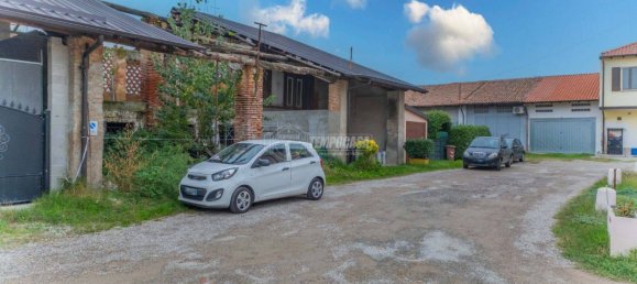 2 bedrooms House in Corbetta, Italy No. 142588 15