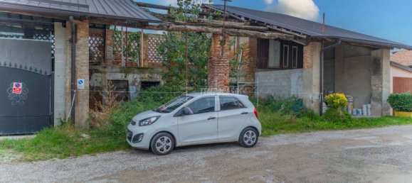 2 bedrooms House in Corbetta, Italy No. 142588 14