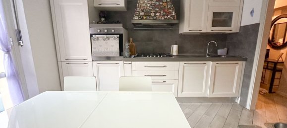 4 rooms Apartment in Livorno, Italy No. 48895 18