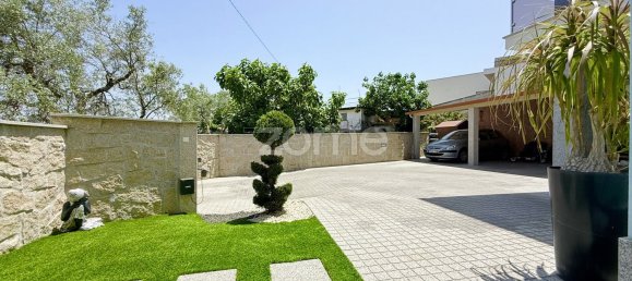 Дом с 4 спальнями в Тарока, Португалия № 190377 2