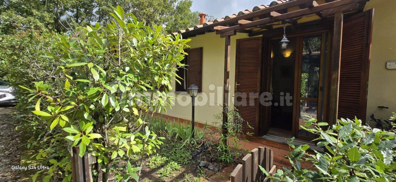 2 chambres Maison à Monteverdi Marittimo, Italy No. 351977