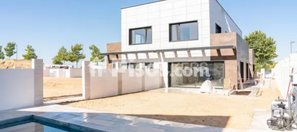 4 Schlafzimmer Stadthaus in Boadilla del Monte, Spain, Nr. 176743 36