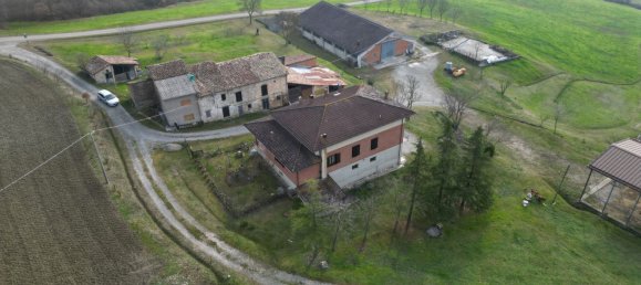 6 rooms House in Marano sul Panaro, Italy No. 173669 41