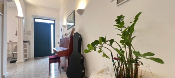 2 bedrooms House in Empoli, Italy No. 44504 7