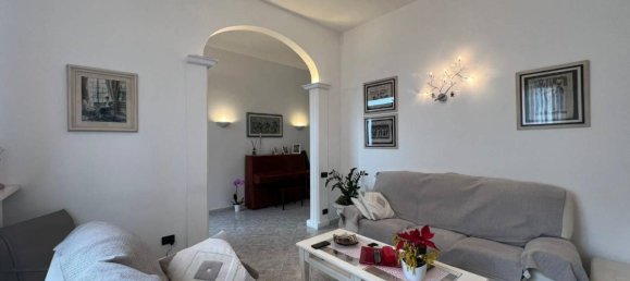 2 bedrooms House in Empoli, Italy No. 44504 6