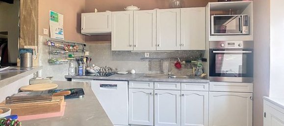 3 bedrooms House in Mayenne, France No. 311928 3