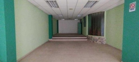 114m² Commercial property in Zaragoza, Spain No. 64858 7