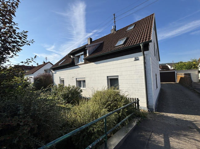 Таунхаус с 4 спальнями в Кельхайм, Германия № 338730