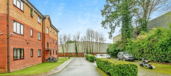 1 bedroom Apartment in Crawley, United Kingdom No. 6302 23