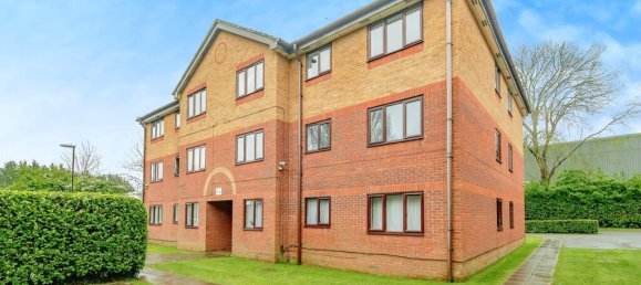 1 bedroom Apartment in Crawley, United Kingdom No. 6302 27