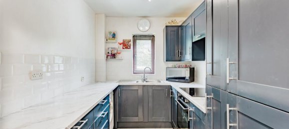 1 bedroom Apartment in Crawley, United Kingdom No. 6302 3