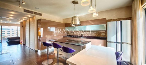 3 bedrooms Penthouse in Saint Julian's, Malta No. 181 3