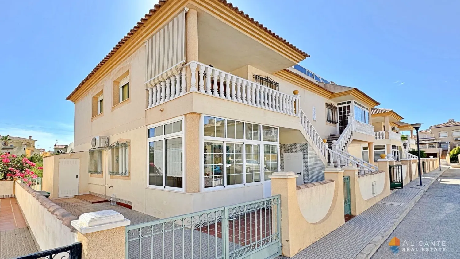 2 غرف نوم شقة في La Zenia, Spain رقم 253669