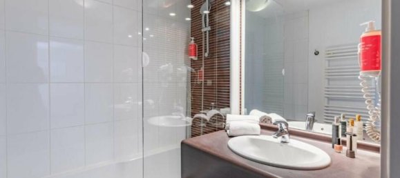 Квартира с 1 спальней в Сен-Эрблен, Франция № 357637 4