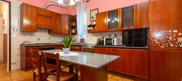 5-Zimmer Haus in Turin, Italy, Nr. 92019 8